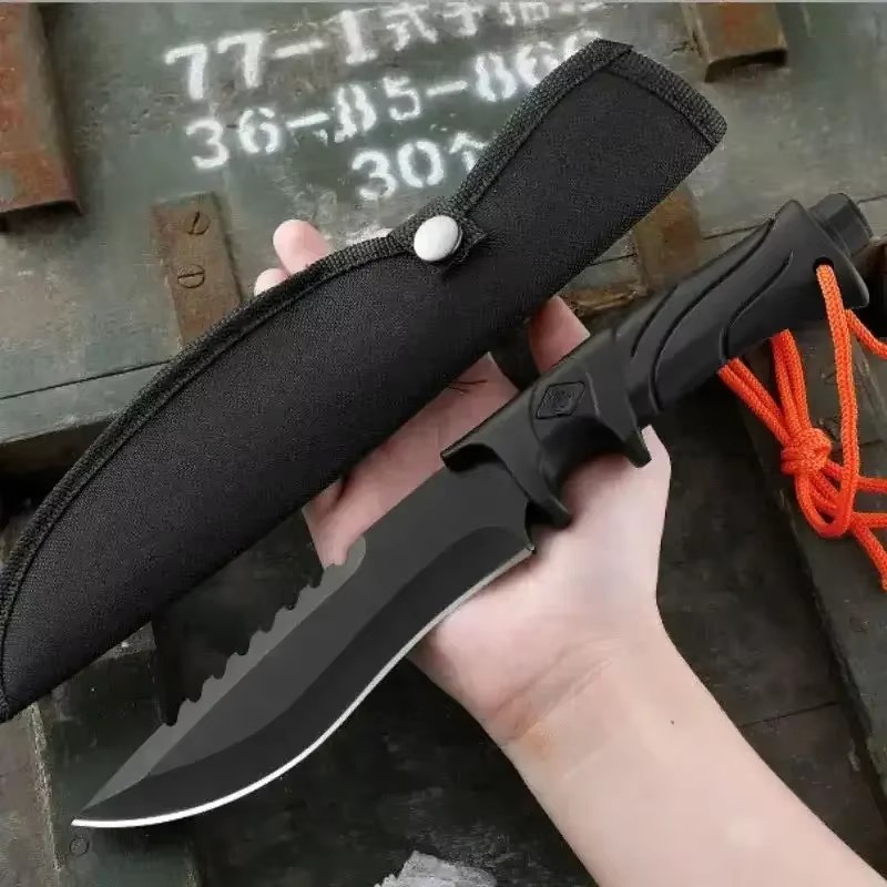 Coltello dritto da esterno ad  - Bushcraft Knife Fixed recensione e prezzo