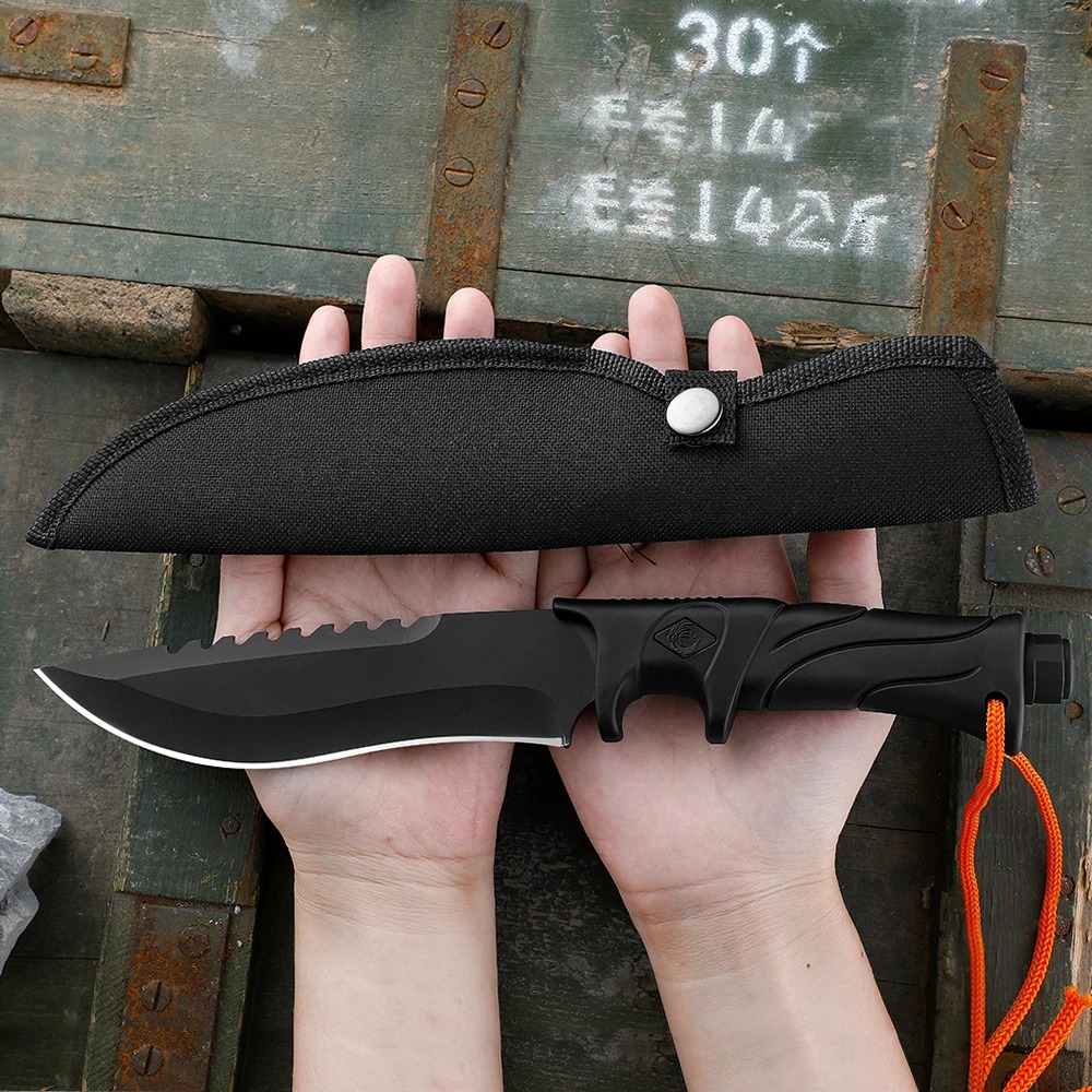 Coltello dritto da esterno ad  - Bushcraft Knife Fixed recensione e prezzo